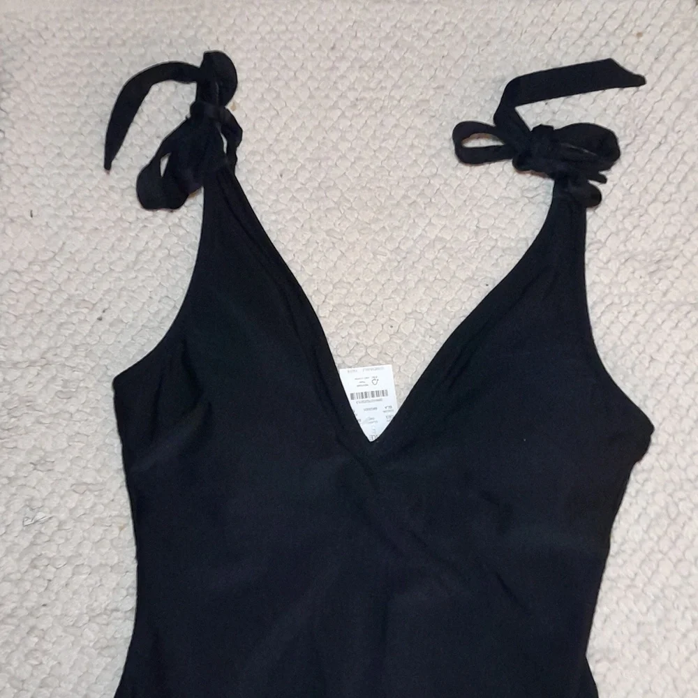 J CREW FACTORY  Black One Piece Swim Suit With Bow Ties On Each Shoulder Size M - Picture 7 of 14